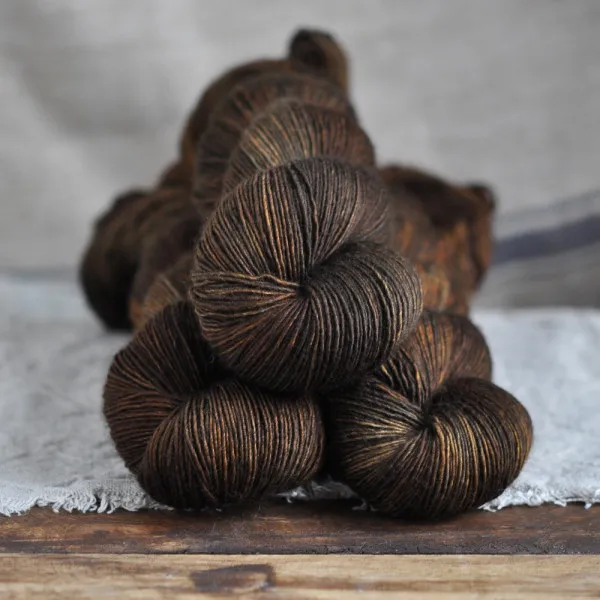 GarnStories Dyed to Order - Peatfire