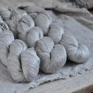 YETI - Yak und Seide in Hellgrau