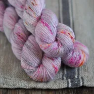 GarnStories Merino Silky Singles - Bunter Hund #24