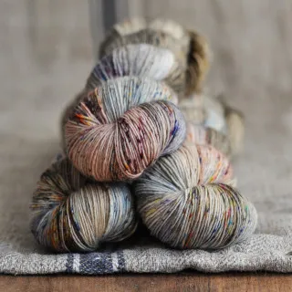 GarnStories Merino Singles - Bunter Hund #8