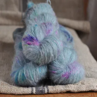 GarnStories Suri Alpaca Flaum - Bunter Hund #55